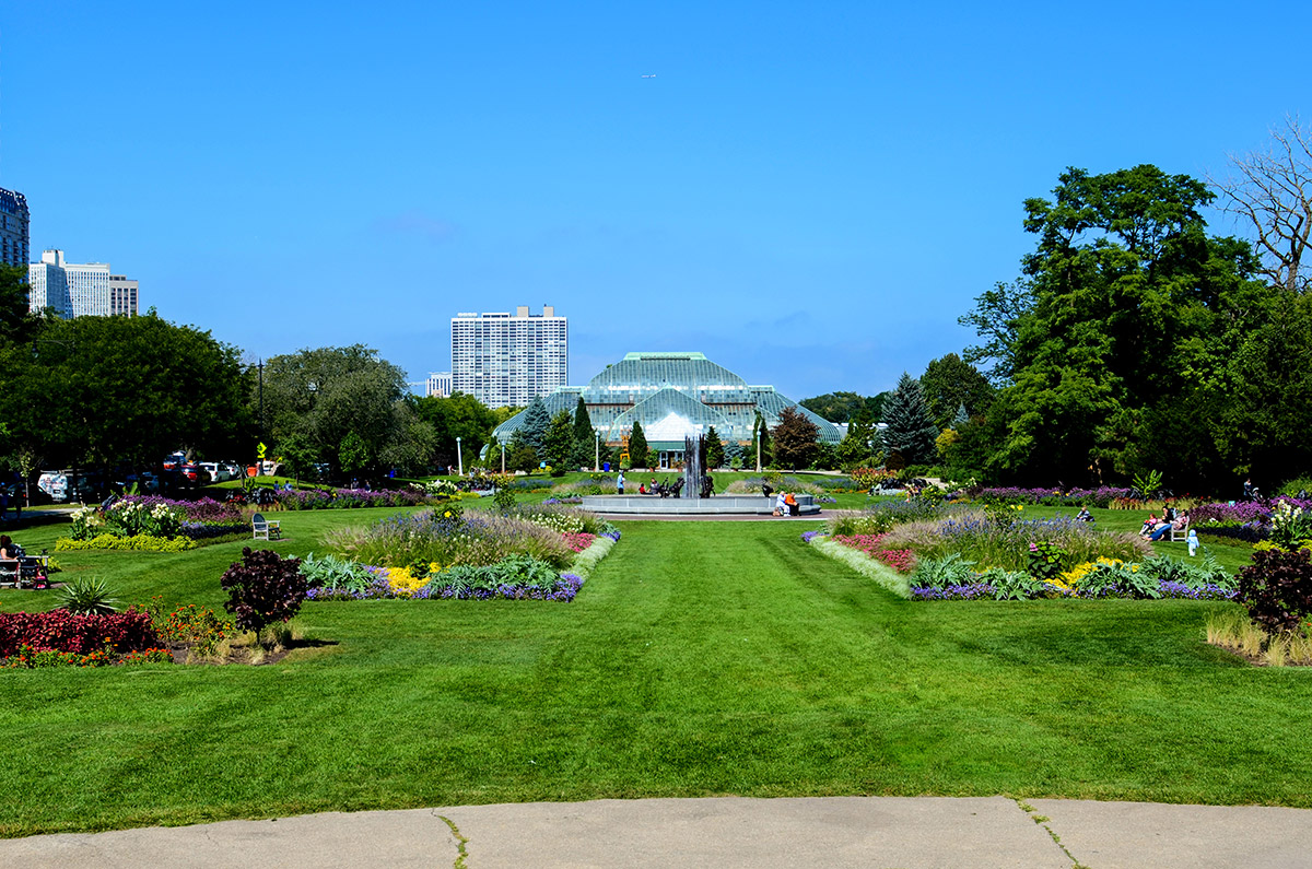 Chicago Apartments, Lincoln Park Conservatory