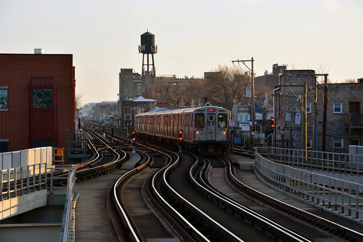 Apartments Near Belmont CTA for Easy Downtown Commutes in Chicago